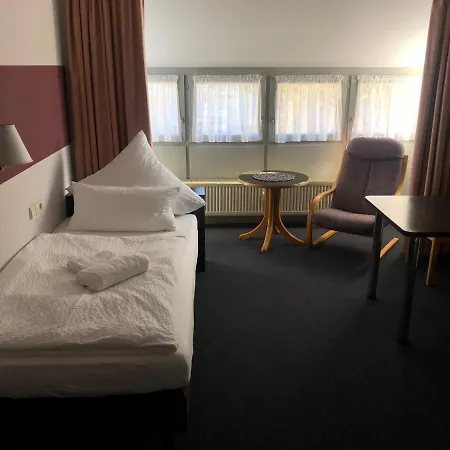 Apartment 31 *